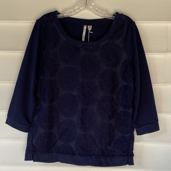 LC Lauren Conrad Embroidered Sweatshirt Sz M - Picture 3 of 7